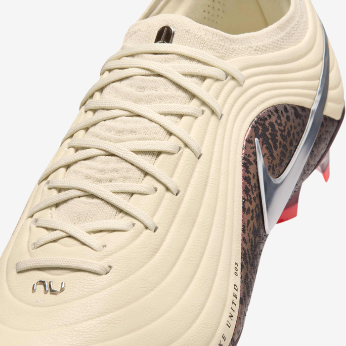 Nike United Tiempo Maestro Elite