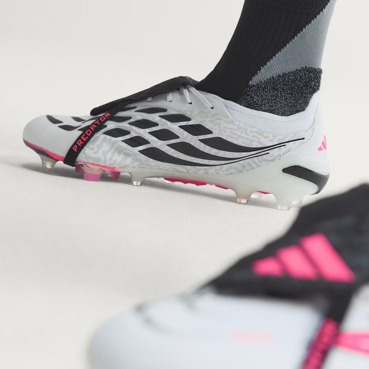 Predator Elite Fold-Over Tongue Artificial Ground Football Boots