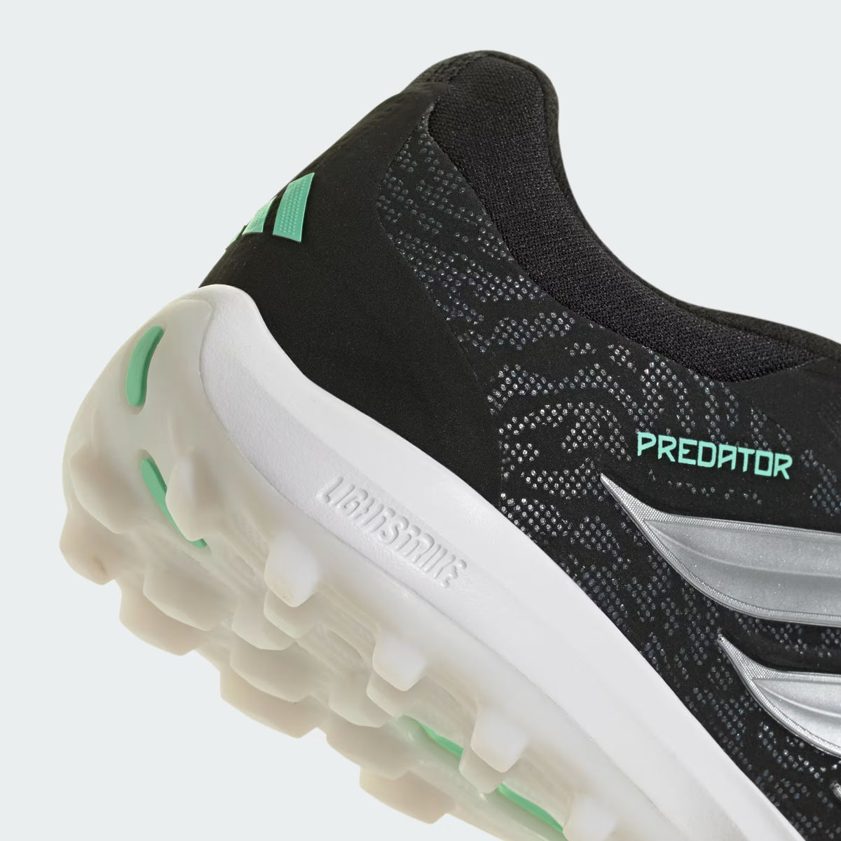 PREDATOR PRO Fold-Over Tongue Turf Football Boots
