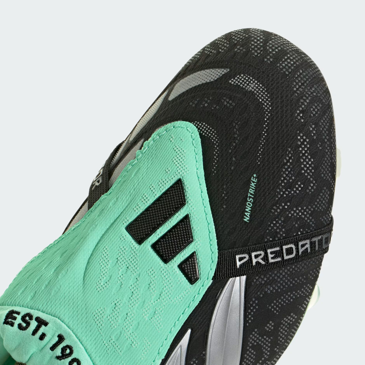 PREDATOR ELITE Fold-Over Tongue Firm Ground Football Boots