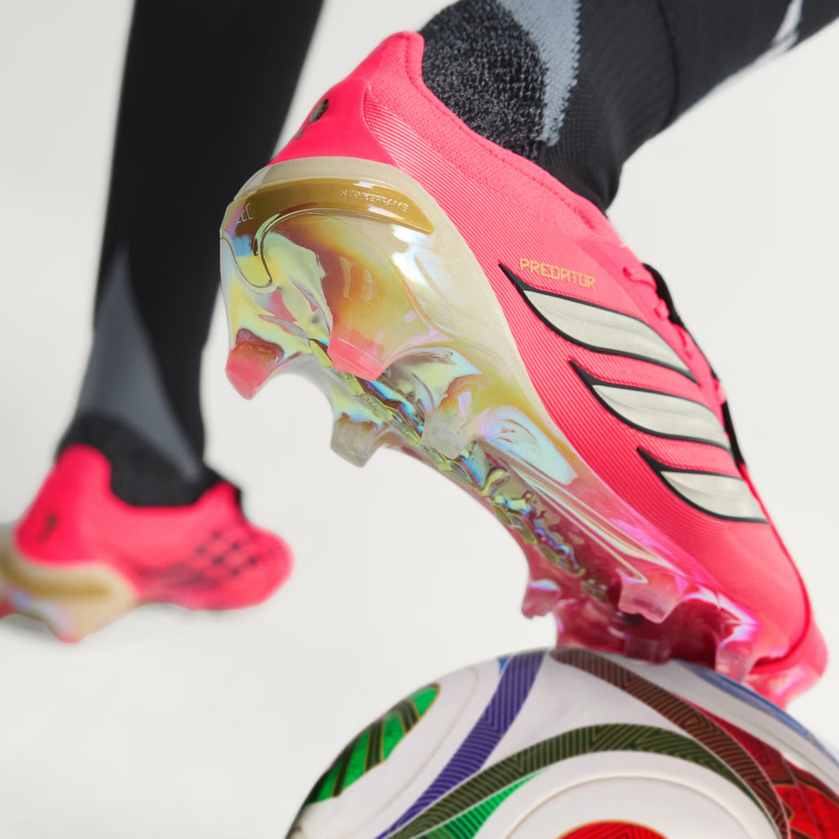 PREDATOR ELITE Fold-Over Tongue Firm Ground Football Boots