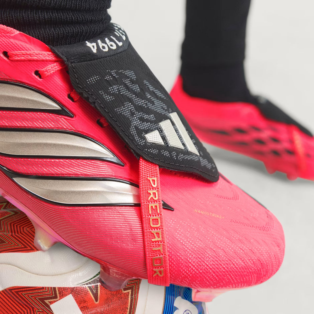 PREDATOR ELITE Fold-Over Tongue Firm Ground Football Boots